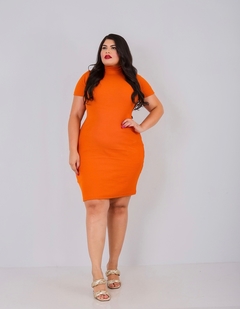 Vestido PLUS Gola alta manga curta