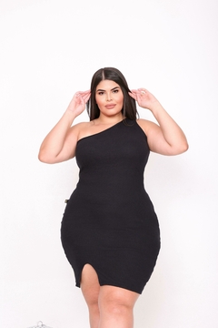 vestido plus nula manga com fenda frontal na internet