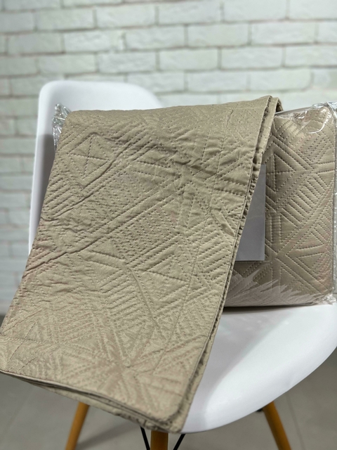 COLCHA PLAZA QUEEN BEGE - comprar online