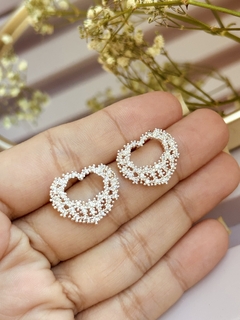 Brinco Coração Cravejado com microzirconias - comprar online