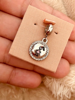 Berloque Menina cravejada em Aço Inox - comprar online
