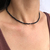 Colar choker fio de prata pedrinhas cristais preto