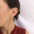 Brinco Ear hook elegance na internet