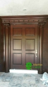 Puerta de madera