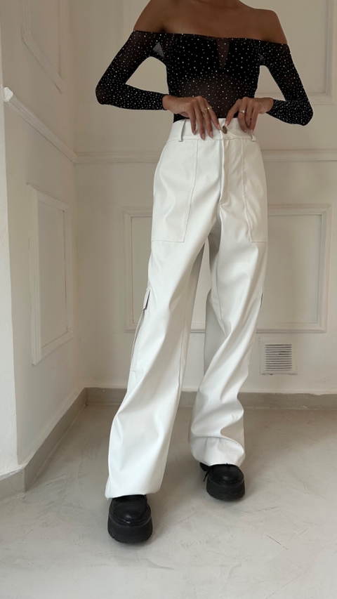 Pantalón leather cargo