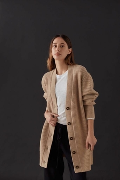 CARDIGAN ALPES CAMEL - La Tiendita de Paula
