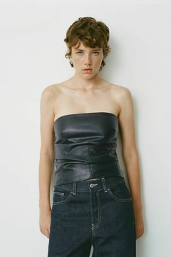 TOP STRAPLES ECOCUERO ZARA