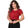 Mulher sorrindo, vestindo uma blusa vermelha e saia preta, com cabelo solto e brincos.