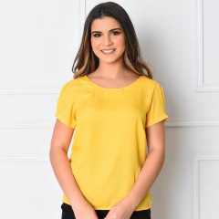 Blusa Sarah em Crepe GGT - Leveza e Feminilidade com Detalhes Delicados