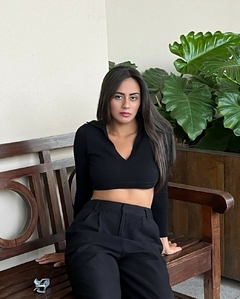 Top decote V preto - comprar online