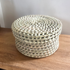 Canasta con tapa · Nina - comprar online