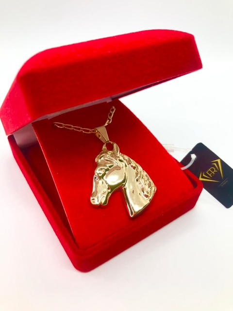 Colar cavalo pingente grande