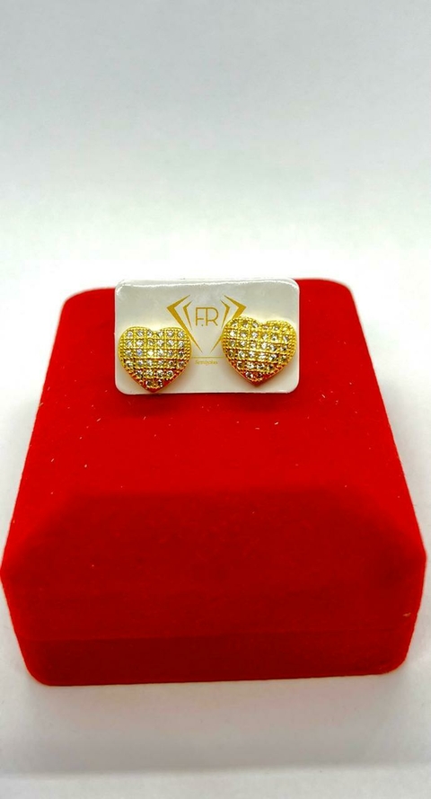 Brinco coração Cravejado