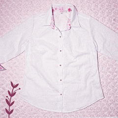 Camisa Malvavisco - Broderie blanco con detalle floral rosa - Manga 3/4 - Frau Paulina Camisas