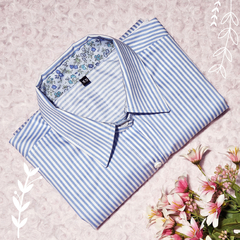 Camisa Petunia - Rayas celestes - Detalles liberty en puños y cuellos