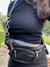 Pochete Lou na internet