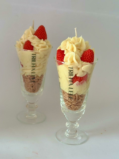 VELA FRUTILLAS CON CREMA