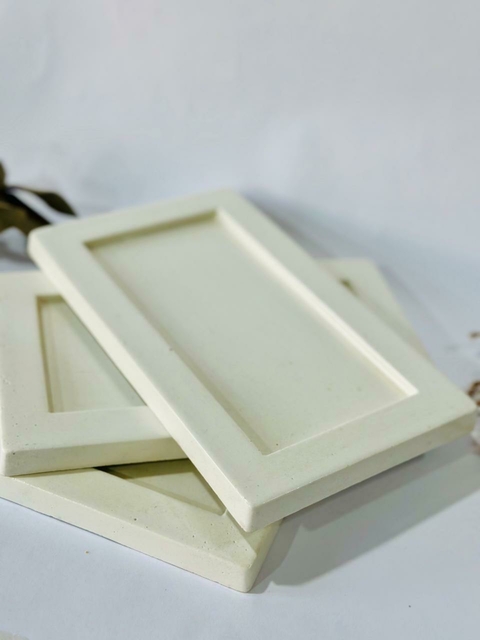 BANDEJA BLANCA MEDIUM DE CONCRETO