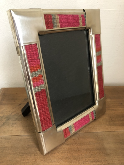 Portarretratos de alpaca y manta de telar - comprar online