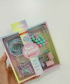SET SKYCOLOR PASTEL 4X1 BANDA ELASTICAS+CHINCHES+B