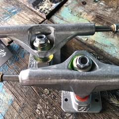 trucks dater 149mm silver low - comprar online
