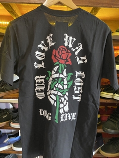 remera Joint roses - comprar online