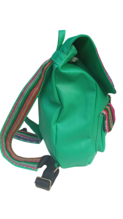 Mochila Vera - De Lobas y Leonas