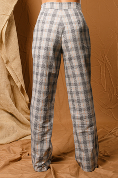 Calça Lisboa xadrez cinza - comprar online