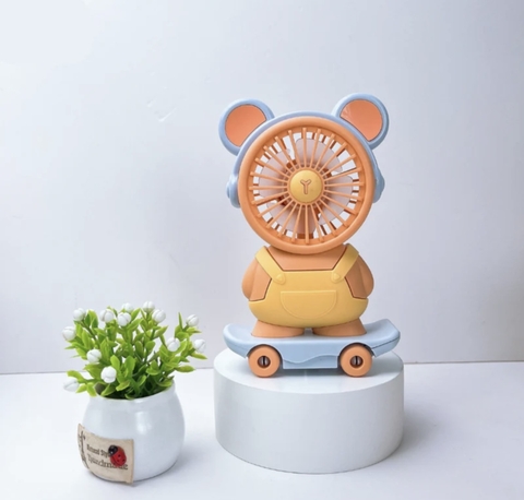 Ventilador oso con luz y patineta