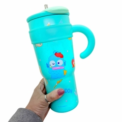 Imagen de Vaso Sanrio Hangyodon XL con sorbete y manija – 1.2 L