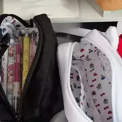 Estuche Hello Kitty – Cartuchera de Peluche Multiuso