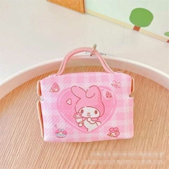 Imagen de Funda auriculares mini maletin SANRIO llavero
