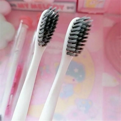 Imagen de Cepillo de Dientes SANRIO Carbón Activado
