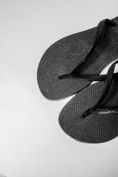 OJOTAS NEGRAS - comprar online
