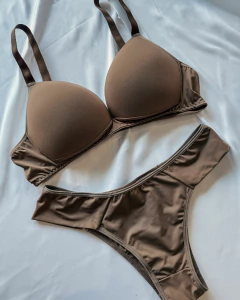 Conjunto Estefani Liso com Bojo Estruturado - comprar online