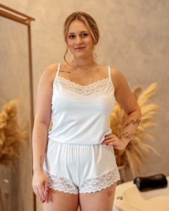 Baby Doll Ágata Em Microfibra e Renda na internet