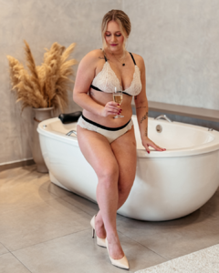 Conjunto Gabriela Renda Delicada Sem Bojo - Chele Confecções