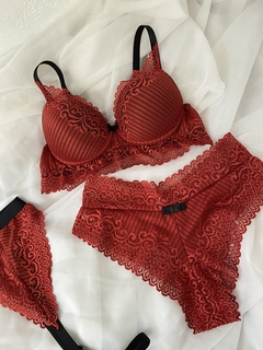 Conjunto rendado + Cinta Liga na internet