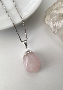 Pingente Pedra Rolada Quartzo Rosa
