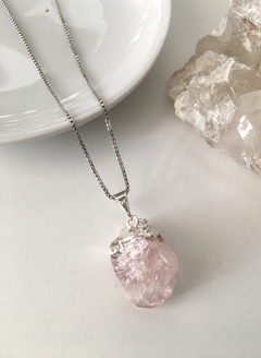 Pingente Bruto Quartzo Rosa - prata - comprar online