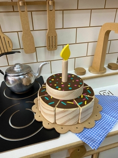 Torta y vela de madera