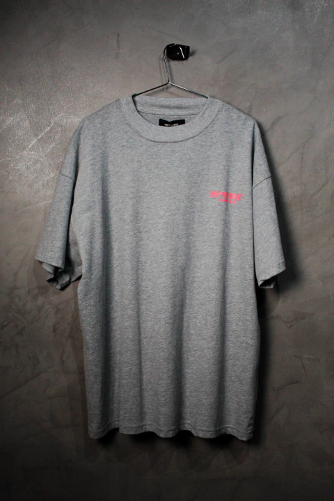 TSHIRT REPRESENT OWNERS CLUB CINZA LOGO ROSA - comprar online