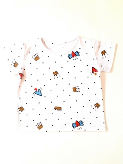REMERA M/C CORONAS BLANCA