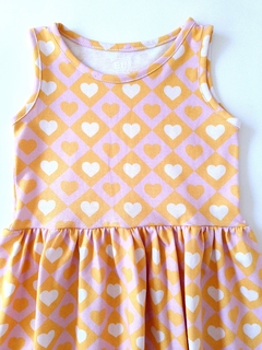 VESTIDO CORAZONES AMARILLO Y ROSA en internet