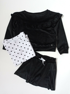BUZO VOLADO NEGRO PLUSH - EY! Tienda