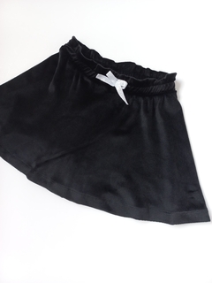 POLLERA PLUSH NEGRA en internet
