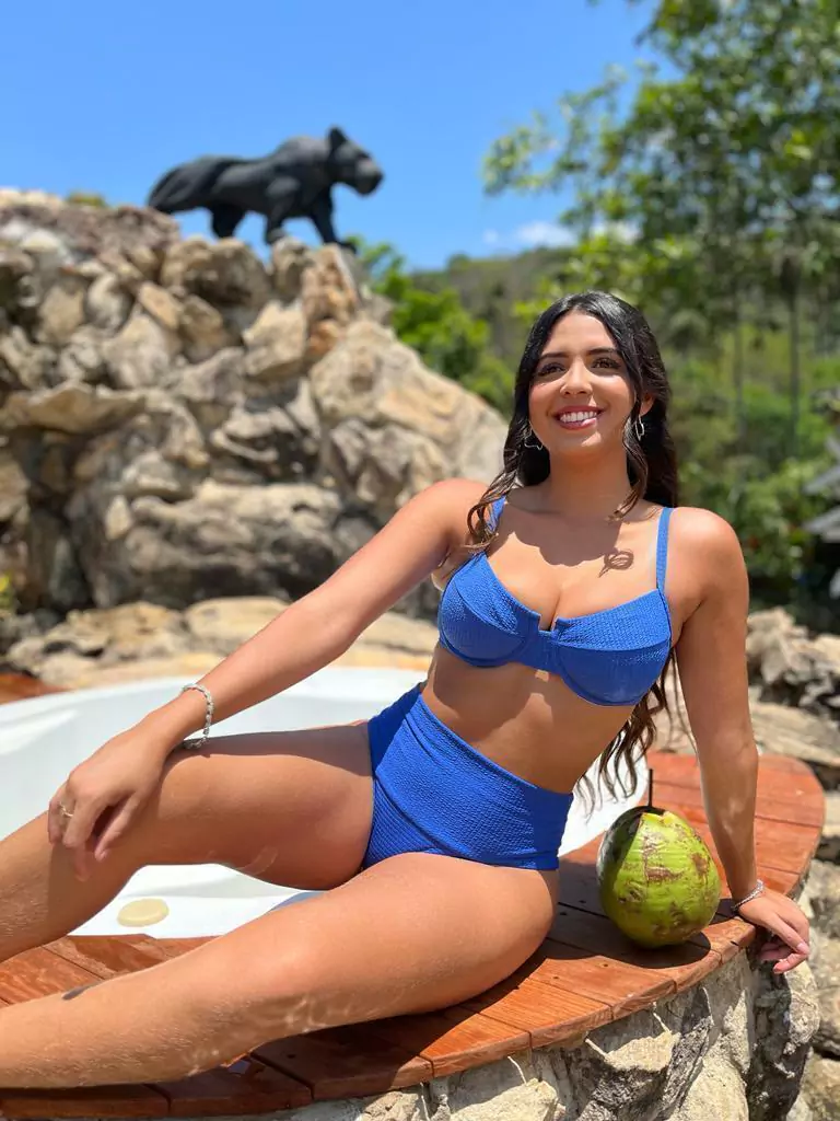 Biquiní retrô azul SUTIÃ M e CALCINHA P