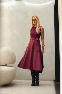 VESTIDO CANELADO COM SAIA TRICOLINE - comprar online
