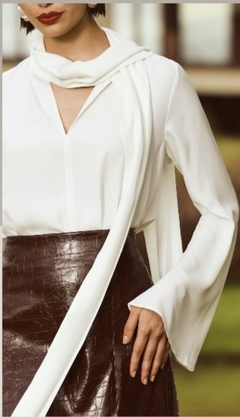 BLUSA ALFAIATARIA AMARRAÇÃO PESCOÇO - Elaine Moda Feminina