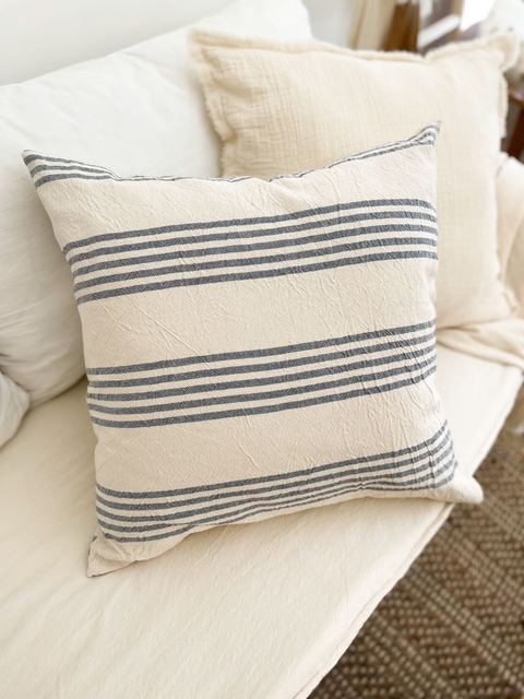 ALMOHADON PETRA 60X60